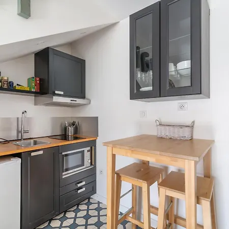 Apartmán Surf 300m De La *