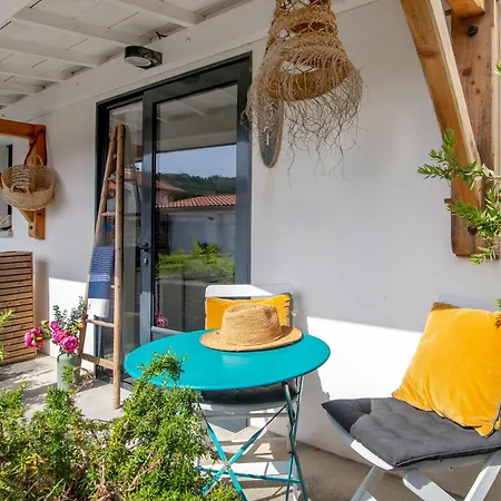 Apartment Surf 300m De La